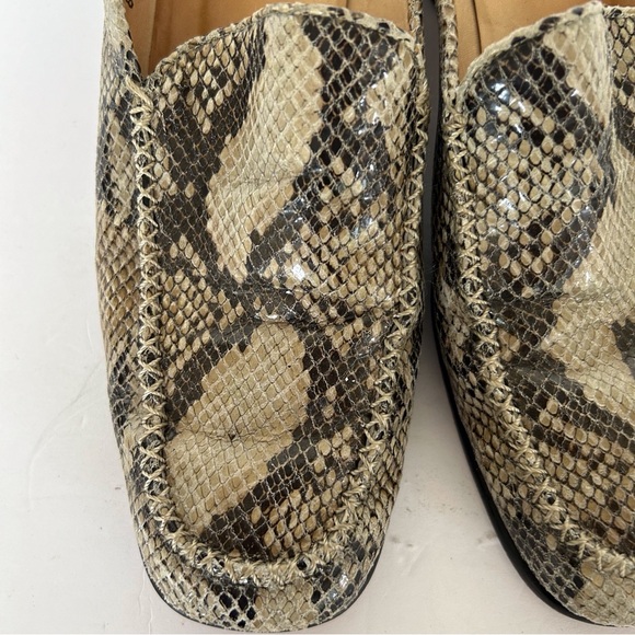 STUART WEITZMAN SNAKESKIN LEATHER MULES. LOGS SLIP ONS SIZE 8.5 - Picture 5 of 16